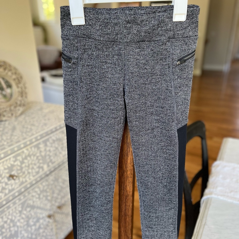 Athleta Girl size L 12 leggings